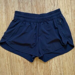 Lululemon Tracker Short V 4”